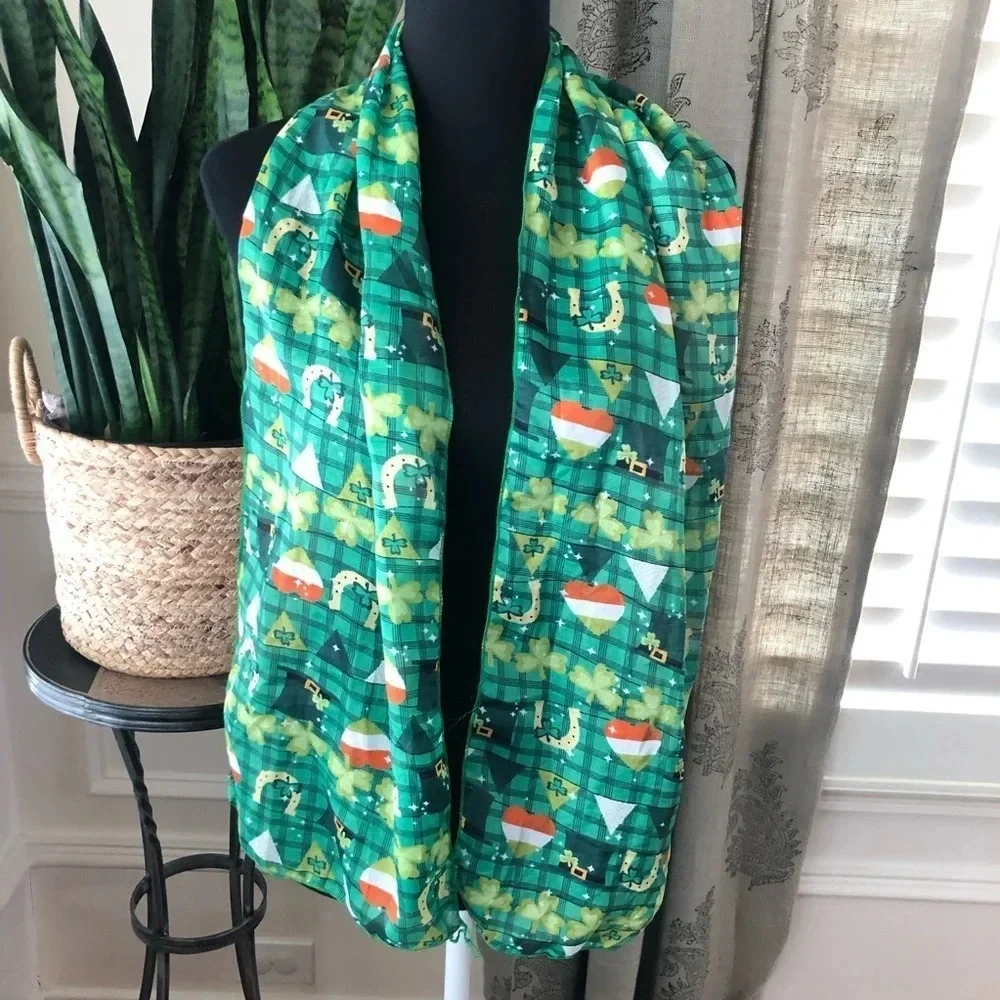 Lightweight Plaid Irish Rectangle Scarf clover‎ St Patrick’s Horseshoe Ireland